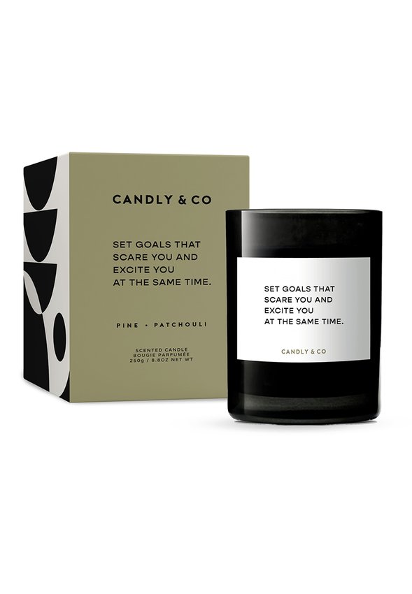 Świeca sojowa w szkle CANDLY&CO Set Goals That Scare You zapach No.4 250g