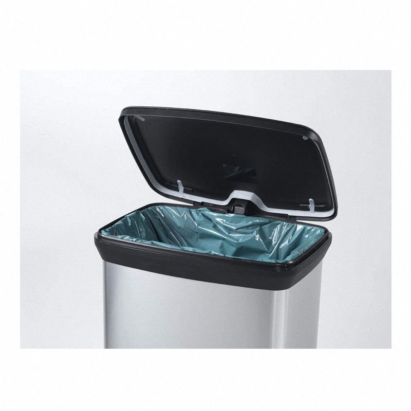 Kosz na śmieci Deco Bin 50L srebrny z pedałem /Curver 187152