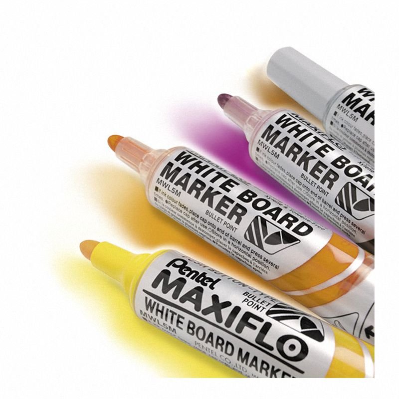 Markery Pentel Maxiflo suchościeralne podczas pisania na tablicy