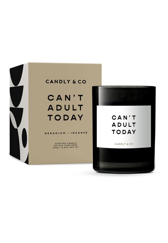 Świeca sojowa w szkle CANDLY&CO Can't Adult Today zapach No.1 250g
