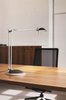 Lampka LED na biurko MAULbusiness 11W srebrno-czarna