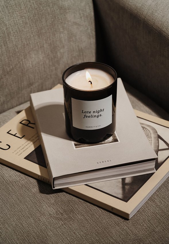 Świeca sojowa w szkle CANDLY&CO Late Night Feelings zapach No.6 250g