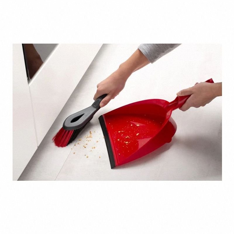 Profilowany rant szufelki Vileda Szeroka szufelka Vileda z elastyczną krawędzią