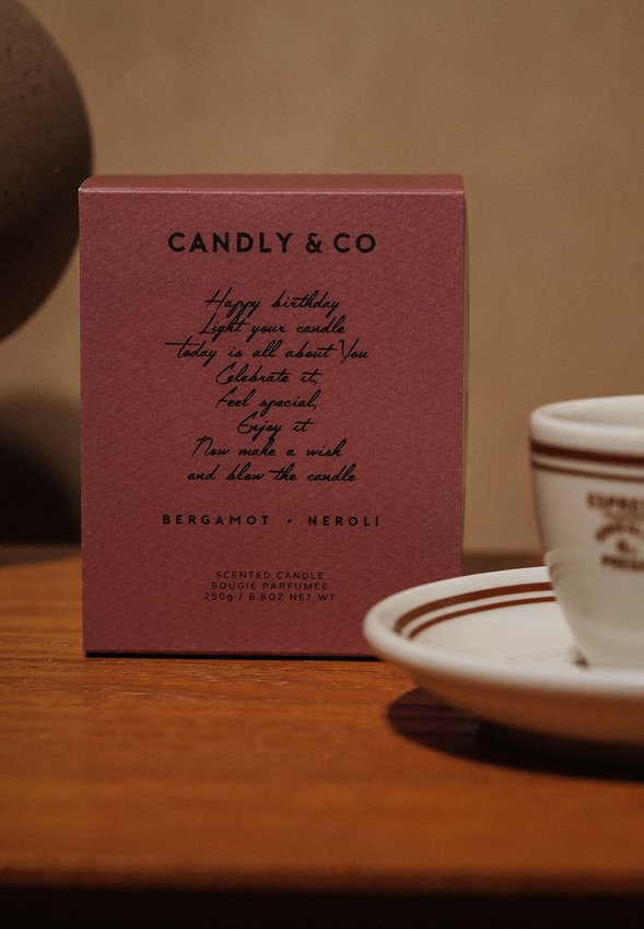 Świeca sojowa w szkle CANDLY&CO Happy Birthday zapach No.5 250g