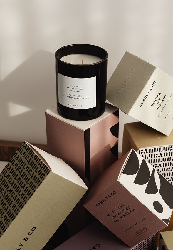 Świeca sojowa w szkle CANDLY&CO You And I Are More Than., zapach No.8 250g